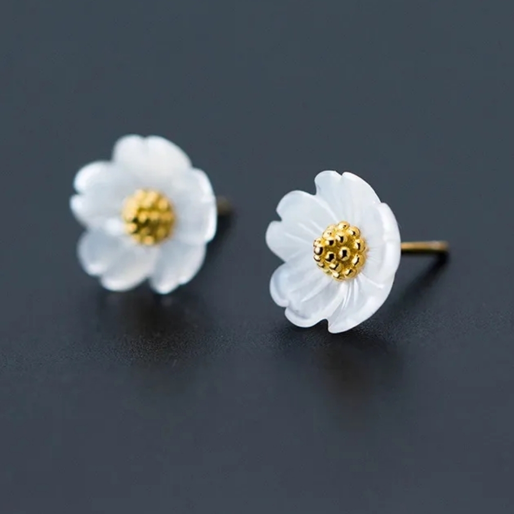 Gorgeous Flower Stud Earrings